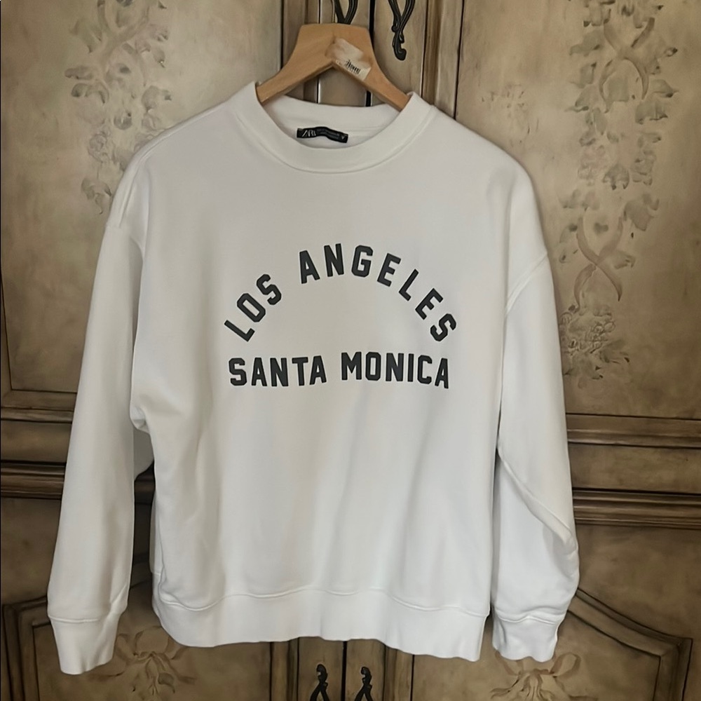 White Los Angeles Santa Monica sweatshirt